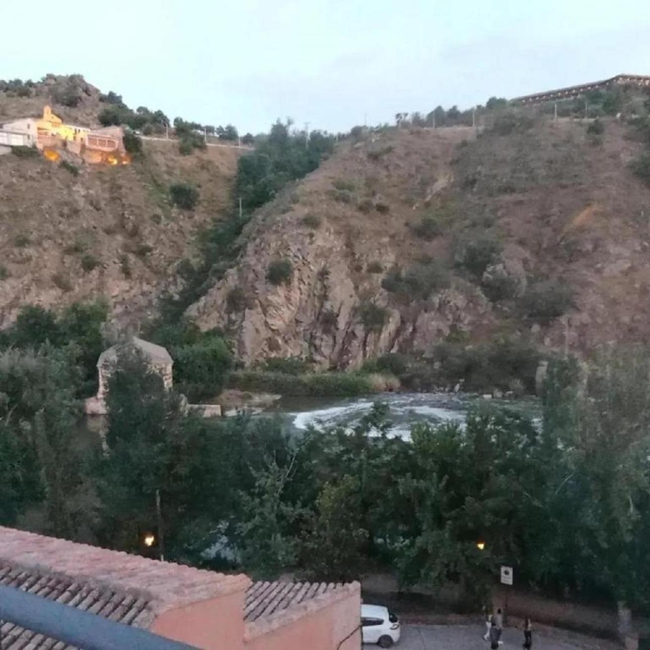 El Susurro Del Tajo La Gruta Apartment Toledo Bagian luar foto